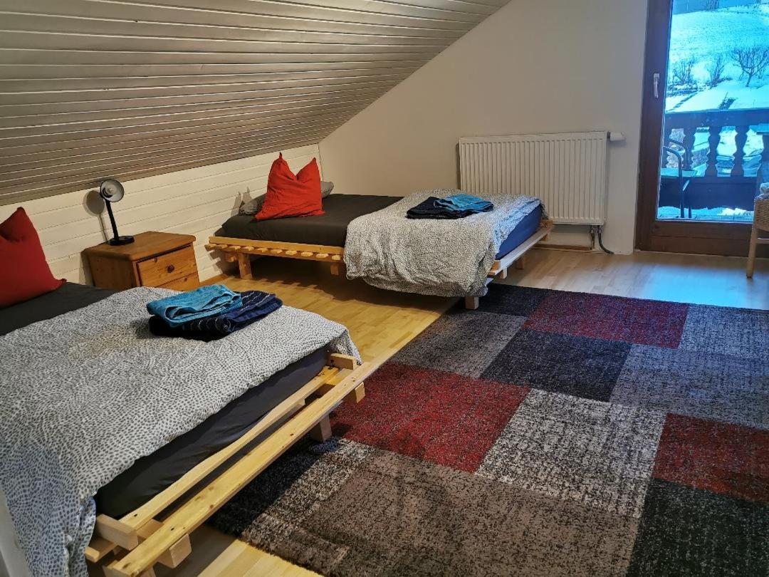 Monteurzimmer Am Teisenberg Neukirchen am Teisenberg Exteriör bild